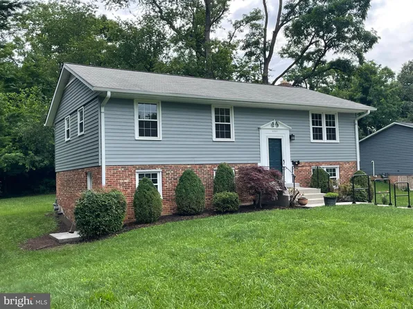6027 Brook Dr, Falls Church, VA 22044