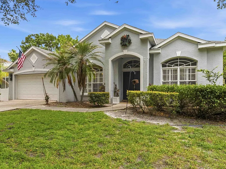 5028 Southampton Cir — Photo 3