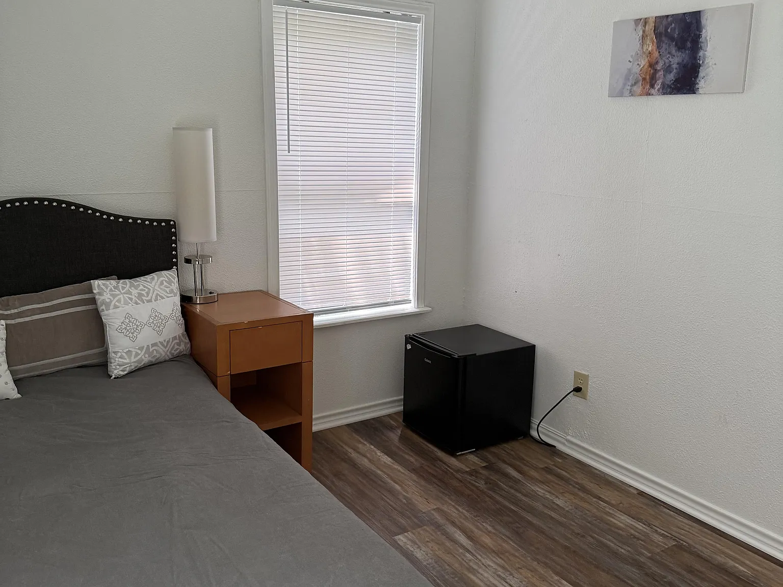 4 bed, 3.0 bath, 1436 sqft, $685 — Photo 2