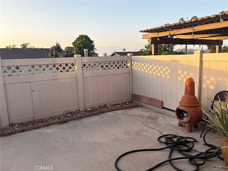 855 Tangerine St — Photo 12