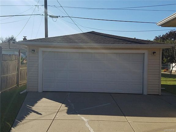 5th image of 180 Saint Felix Ave