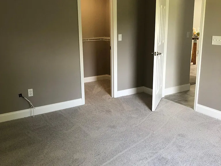 545 Grace St — Photo 18