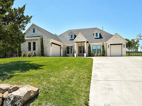 2nd image of 8111 Goldfinch Dr