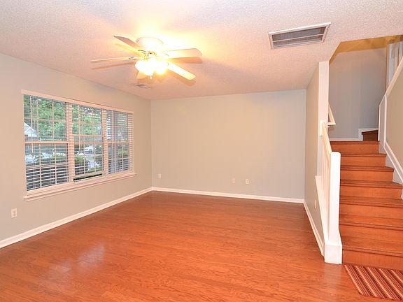 4th image of 7964 Shadow Oak Dr