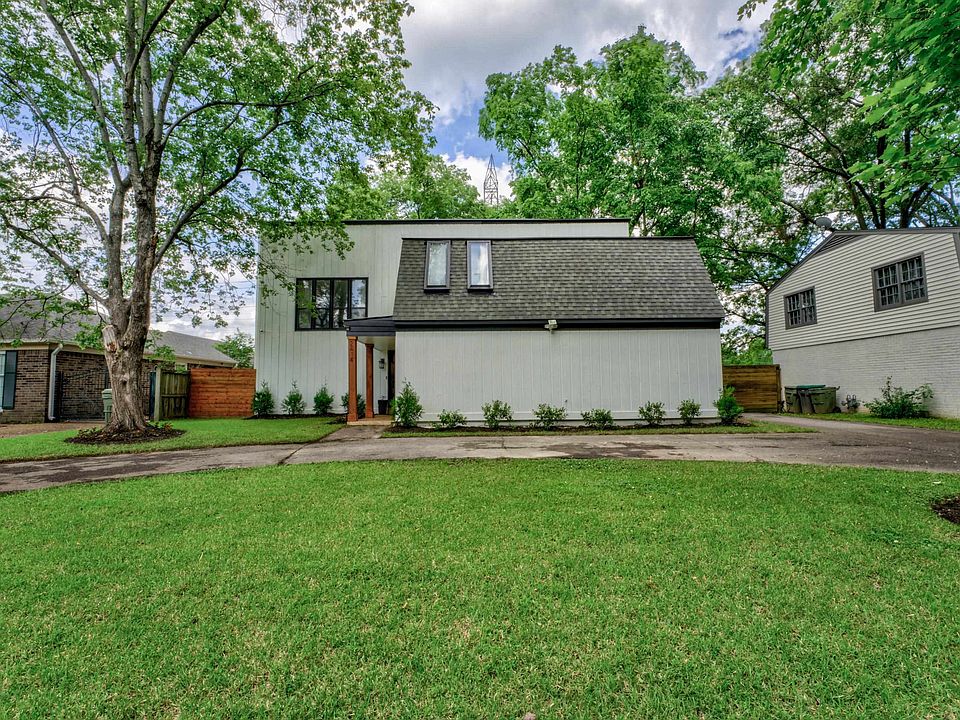 1st image of 2414 Eastover Dr