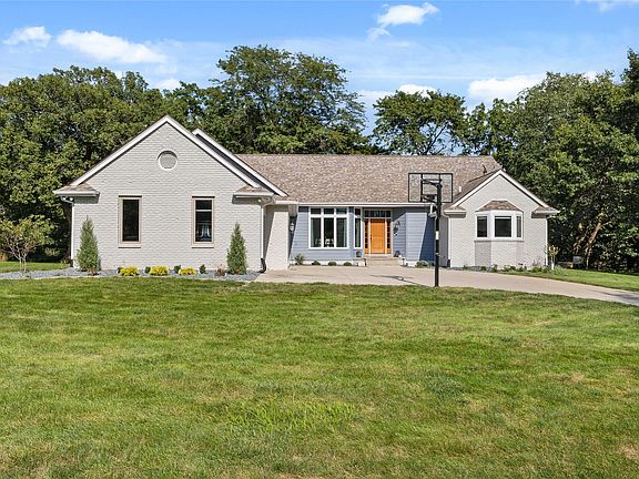 2nd image of 27705 Northwoods Rd