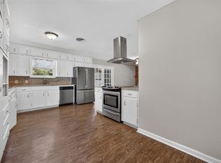 5900 Whitman Ave, Fort Worth, TX 76133