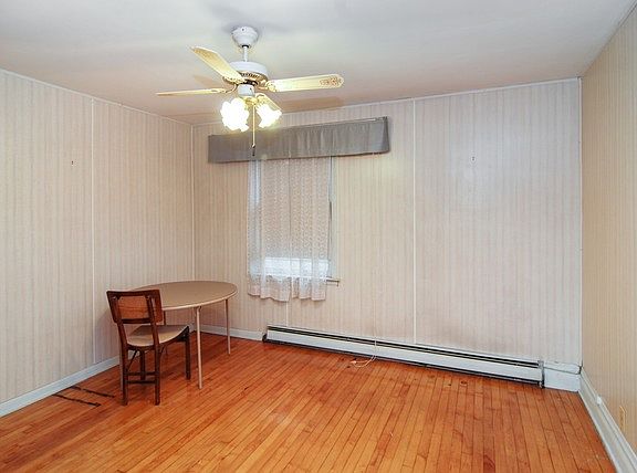 5th image of 1018 N 11th Ave