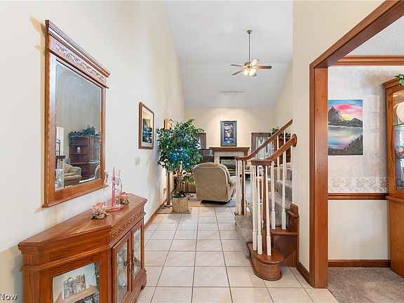 4th image of 4027 Shelly Dr