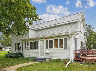 105 S Winslow St, Stanley, IA 50671
