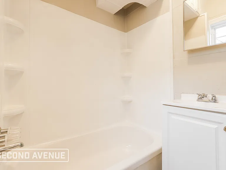 2302 Bolling Ave — Photo 20