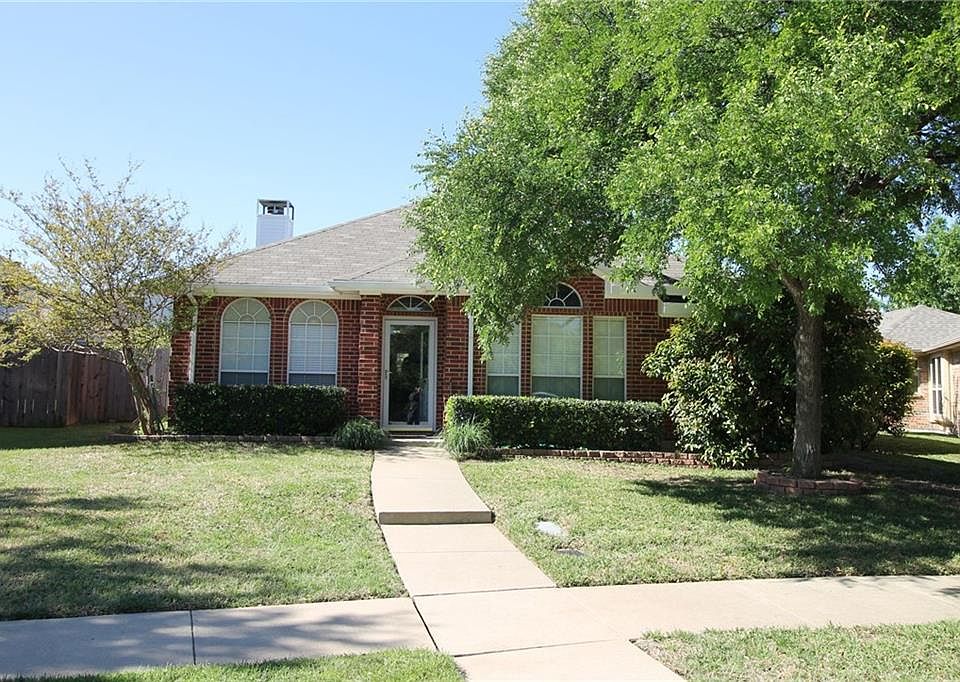 1st image of 525 Creek Ct