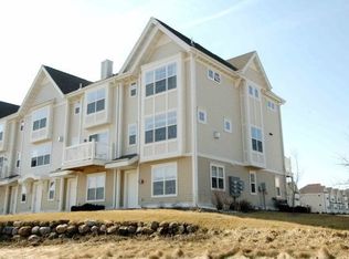 1 Sabertooth Ln, Madison, WI 53719