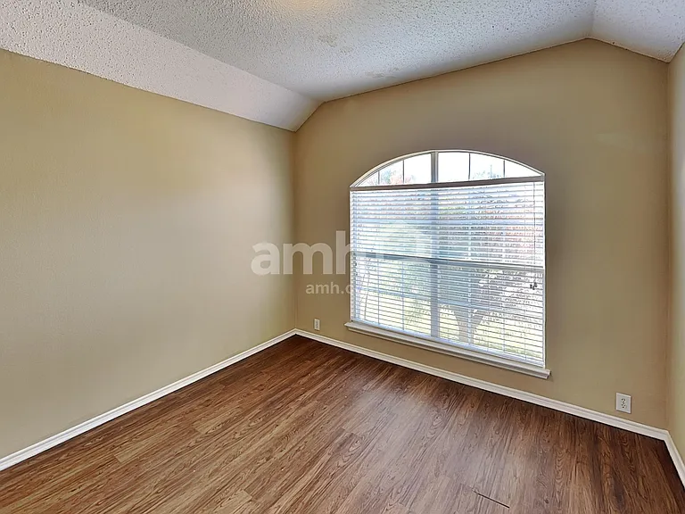 304 Double Oak Ln — Photo 20