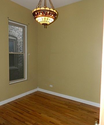 2nd image of 926 S Oakley Blvd