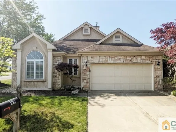 52 Brighton Ct, Monroe Township, NJ 08831