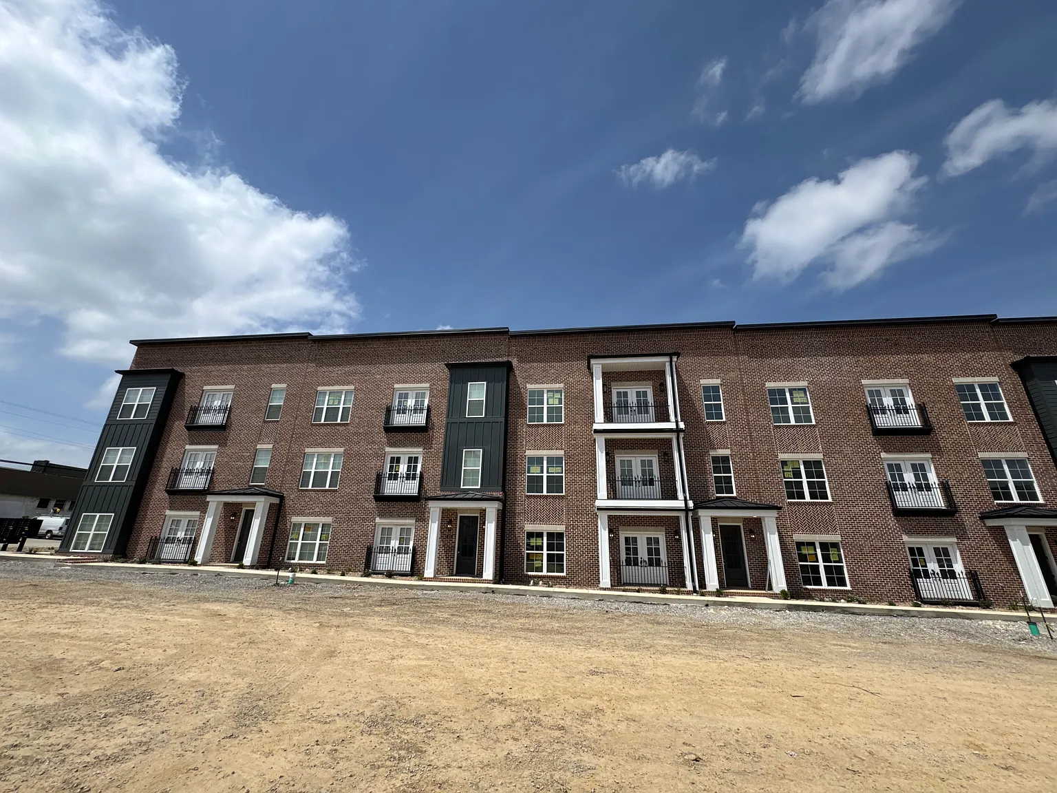 2 bed, 1350 sqft, $1,450 — Photo 4