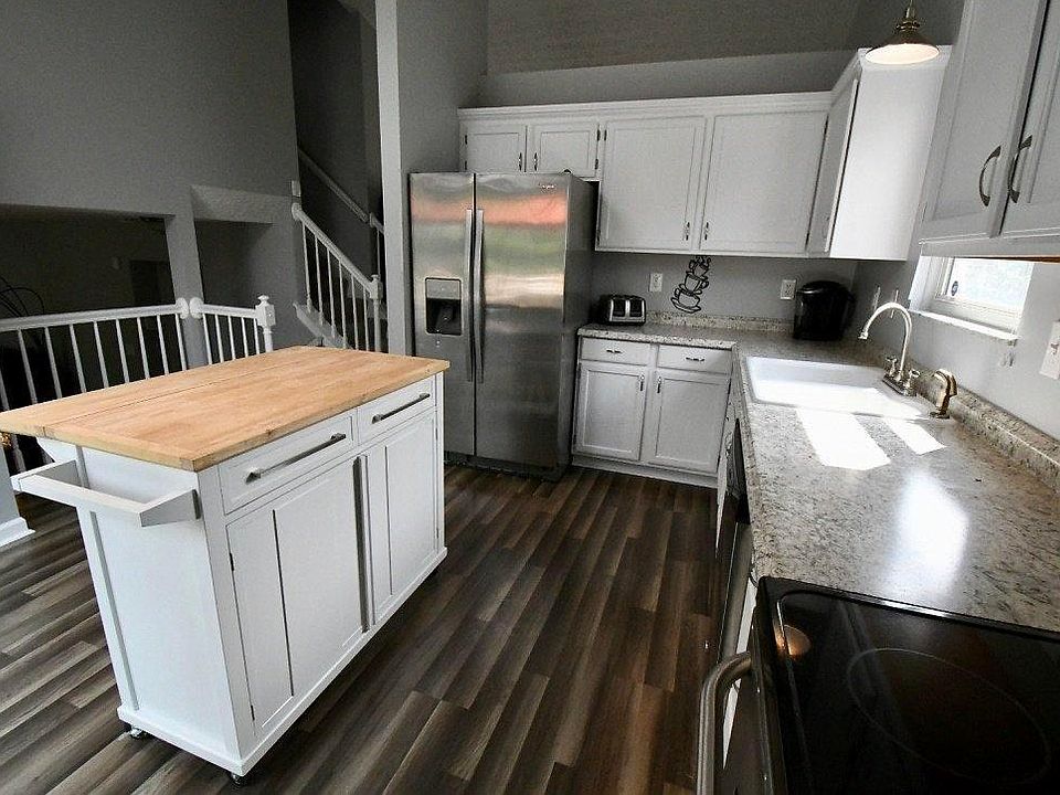 1st image of 3147 Southern Hills Dr