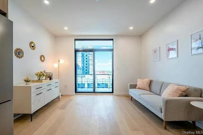 134-16 35th Ave #7E — Photo 3