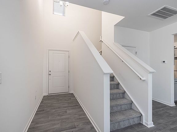3rd image of 121 Lorcan Ln