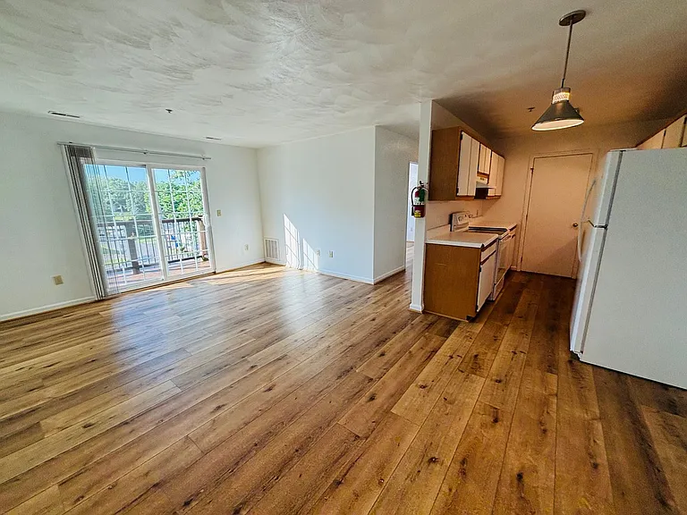 927AB - 410 Houston St. - DM — Photo 38