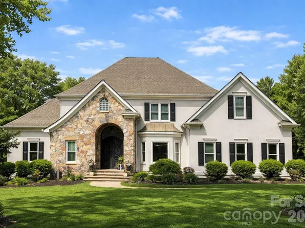 18928 Peninsula Point Dr, Cornelius, NC 28031