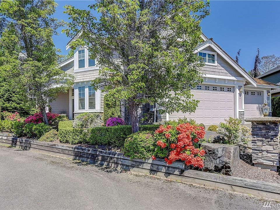 1st image of 23910 SE 8th Pl
