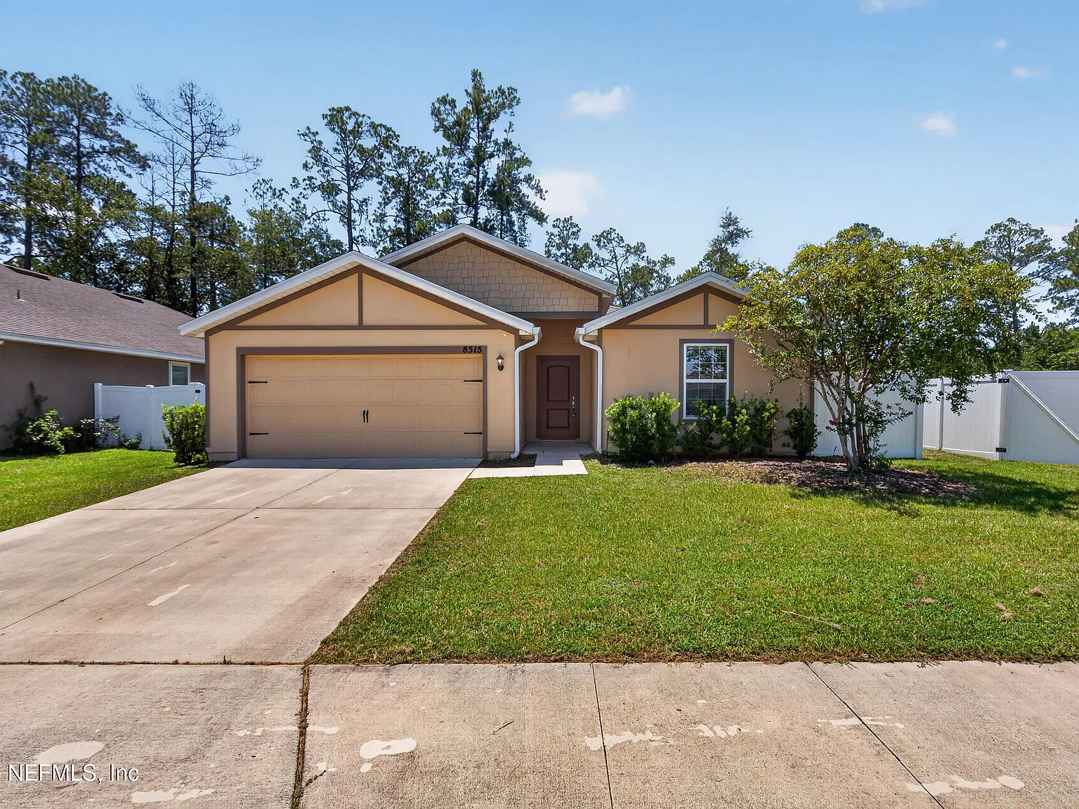 5 bed, 3.0 bath, 1981 sqft, $2,700 — Photo 2