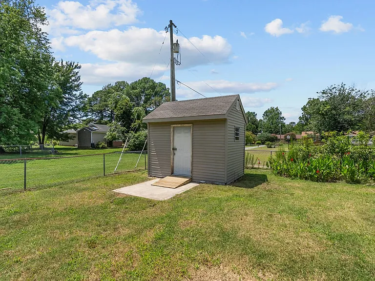 113 Palmyra Dr — Photo 35