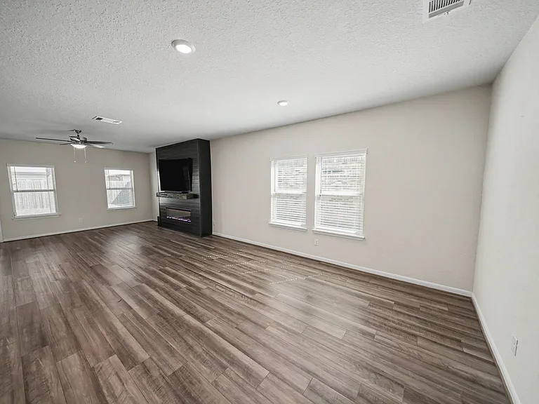 3037 Beringer Blvd — Photo 19