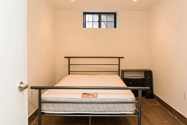 Rented by Nooklyn NYC LLC | media 63