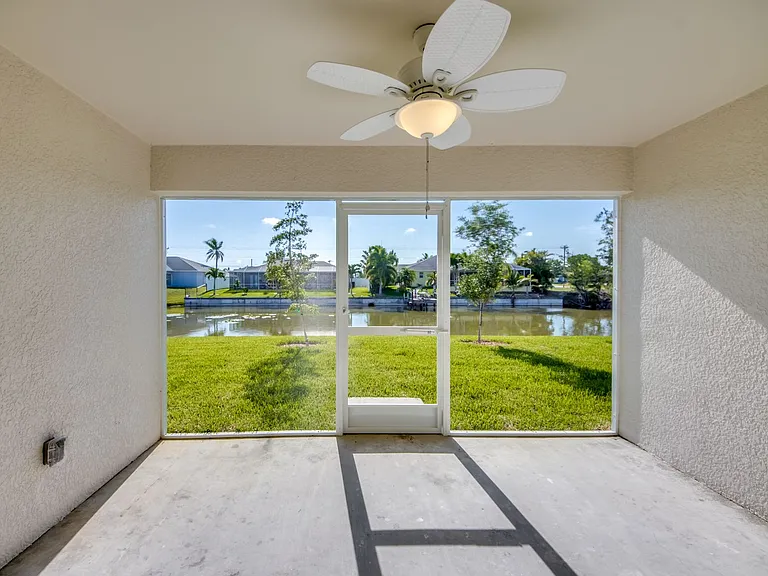 3419-3421 SW 15th Pl — Photo 33