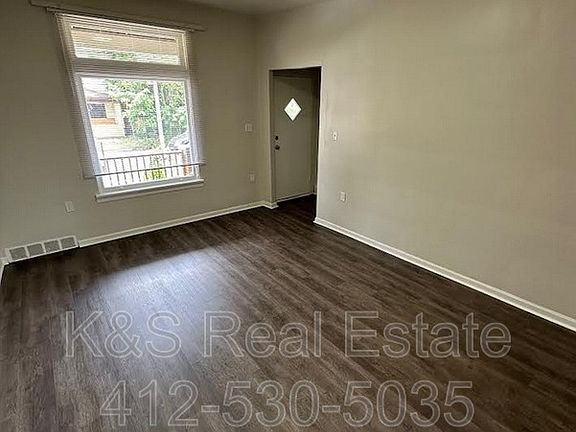 4th image of 527 Marwood Ave