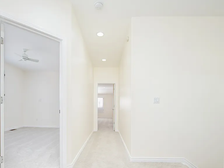 335 N Josephine St #A — Photo 39
