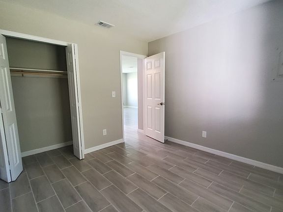 5th image of 3300 S 7th St APT B