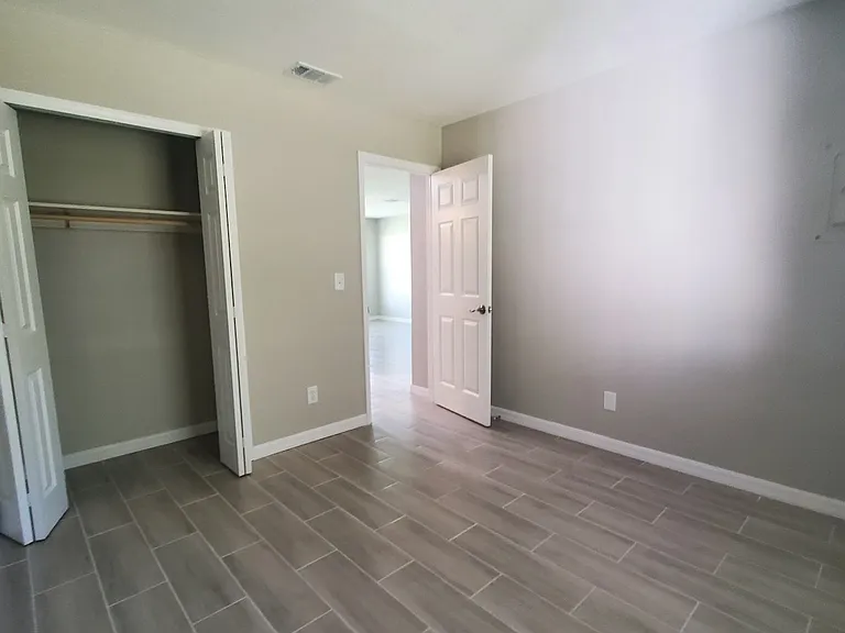 3300 S 7th St #B — Photo 5