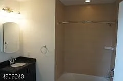 194 Bloomfield Ave #3A — Photo 6