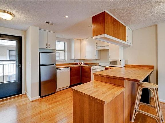 3rd image of 890 N Federal Hwy APT 310