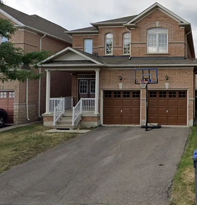 66 Portstewart Cres