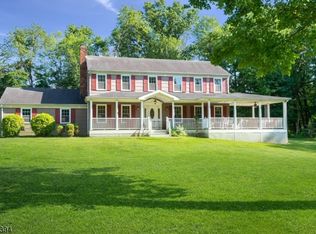 27 Hibbler Rd, Annandale, NJ 08801