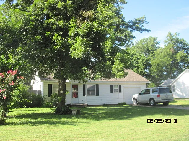 112 W Cherokee Ave