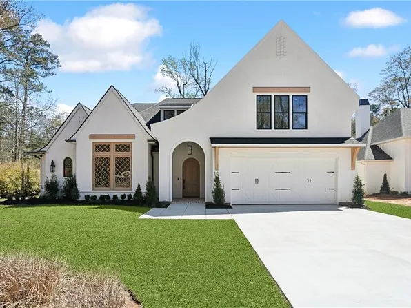 6905 Castle Oak Ln, Madisonville, LA 70447
