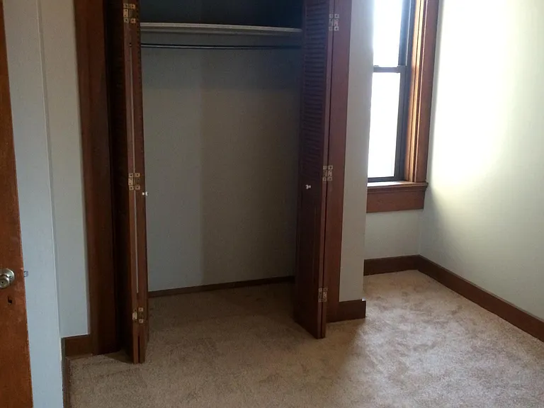 118 Green St #UPPER — Photo 11