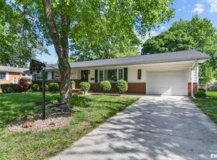 112 Collier Dr, Springfield, IL 62704