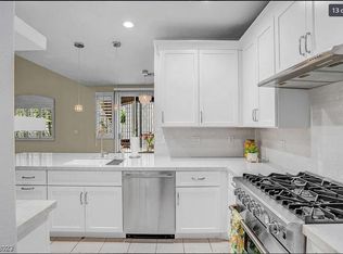 944 Paisley St, Las Vegas, NV 89145