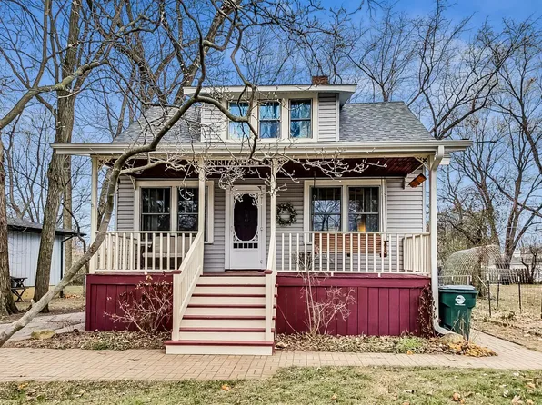 26W136 Jewell Rd, Wheaton, IL 60187
