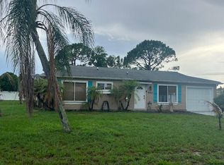 450 SW Belmont Circle, Port St Lucie, FL 34953
