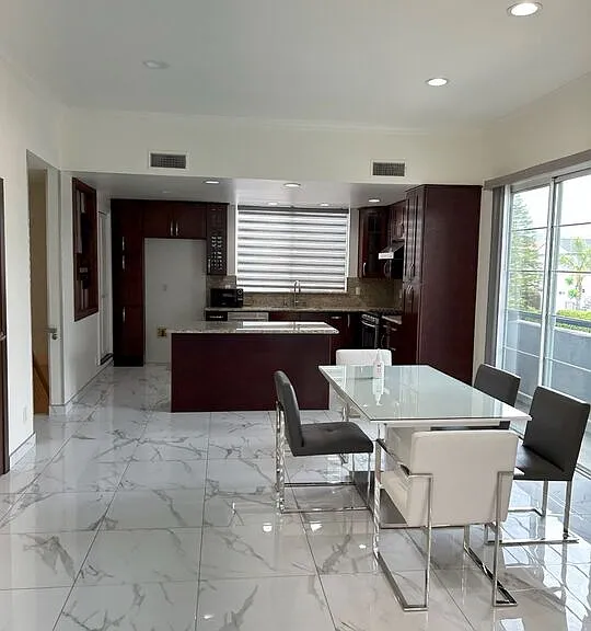 7916 Blackburn Ave #1 — Photo 7