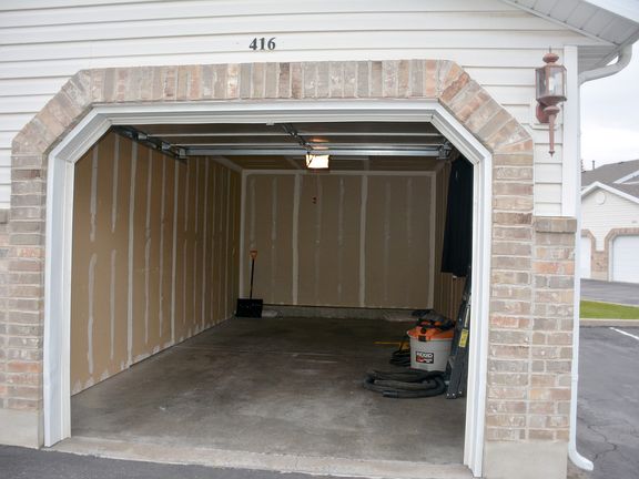 3rd image of 416 W 1925 N