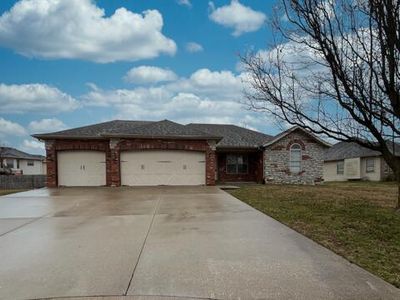 5704 S Vicksburg Battle Court, Battlefield, MO, 65619